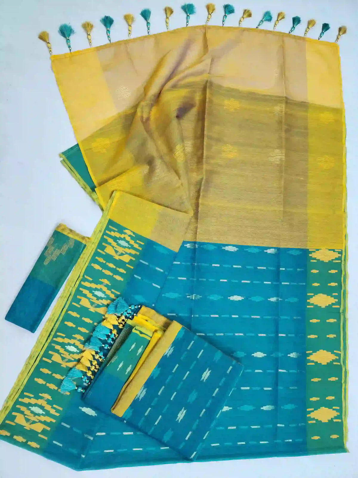 Seagreen Yellow Jamdani With Blouse And Tarcel