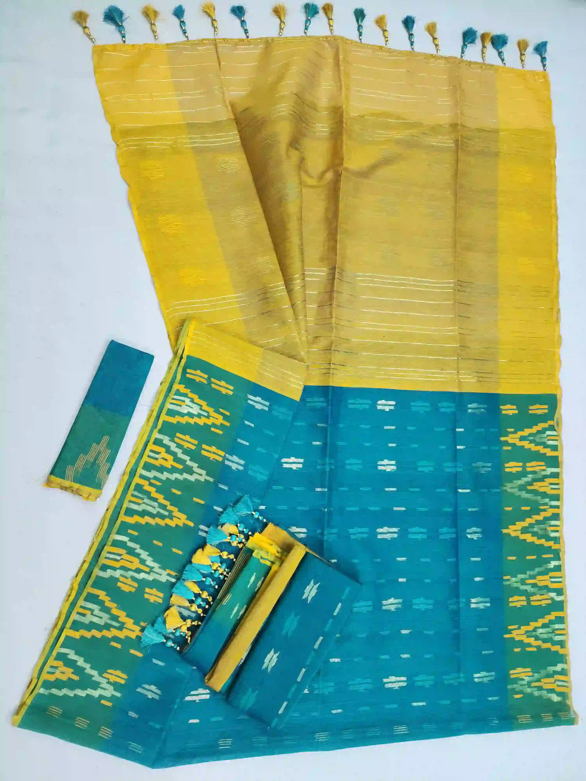 Seagreen Yelow Jamdani With Blouse And Tarcel