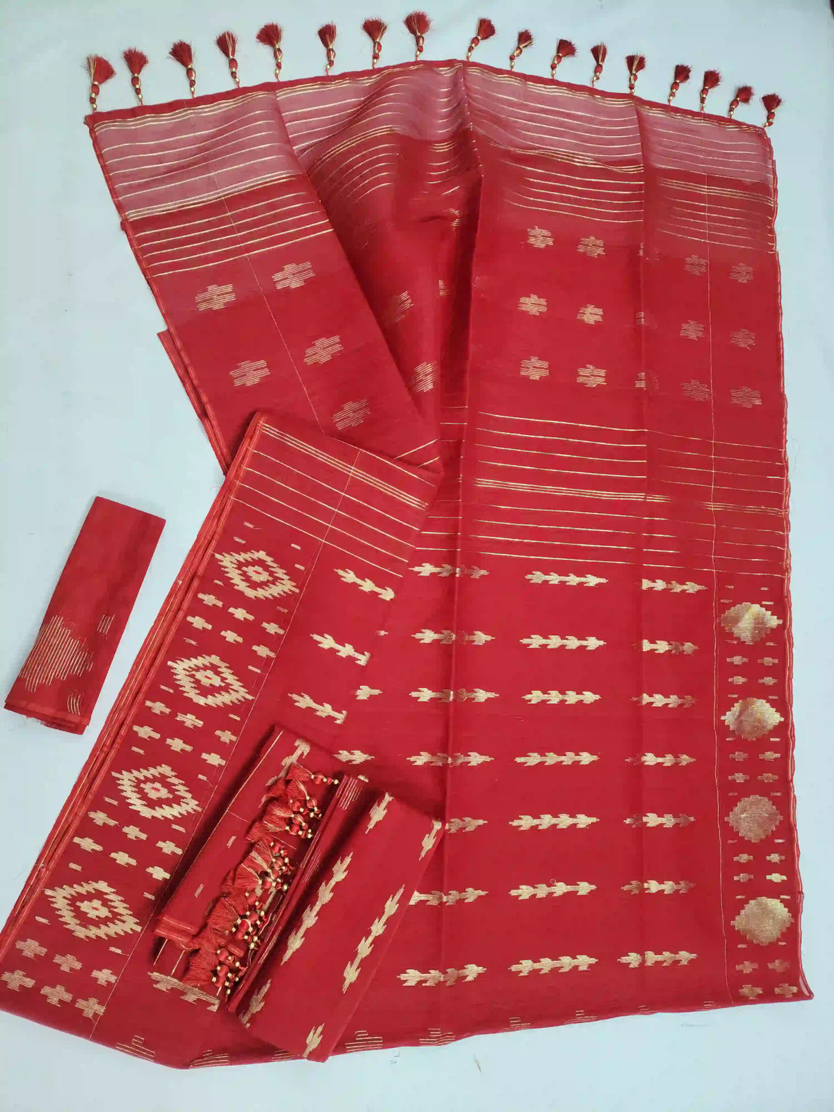 Red Jamdani With Blouse And Tarcel