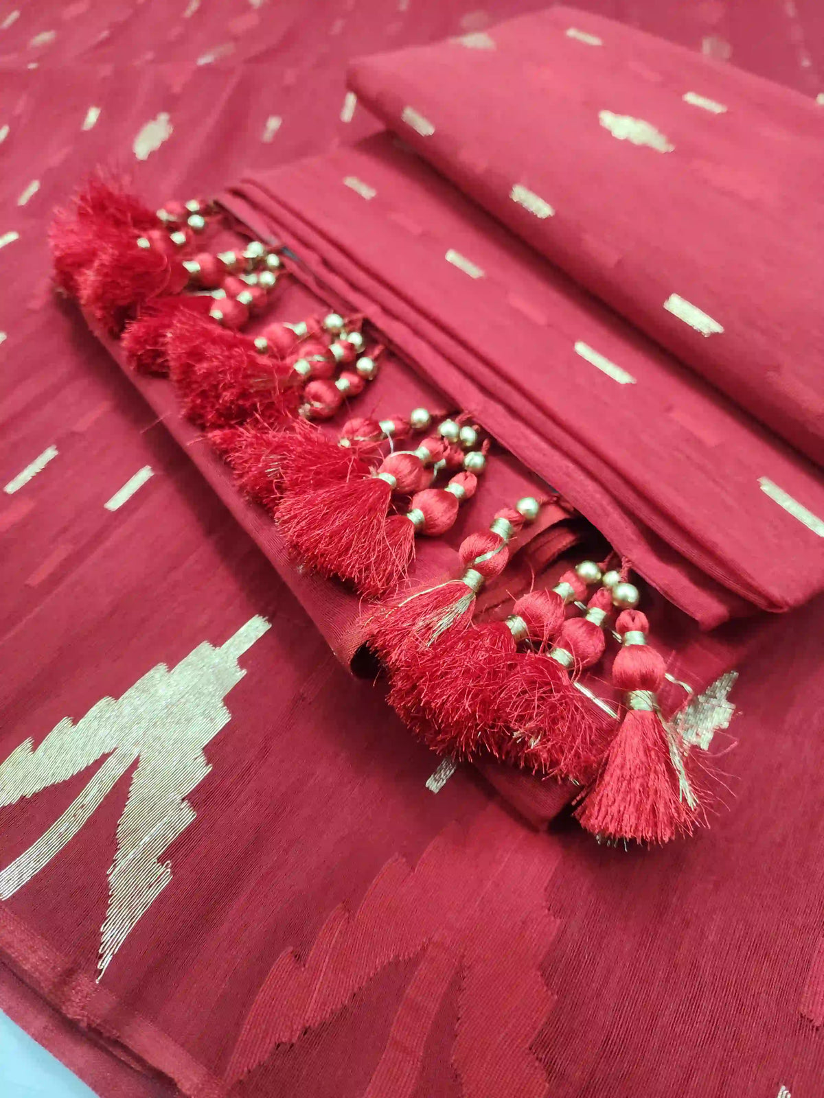 Red Jamdani With Blouse And Tarcel