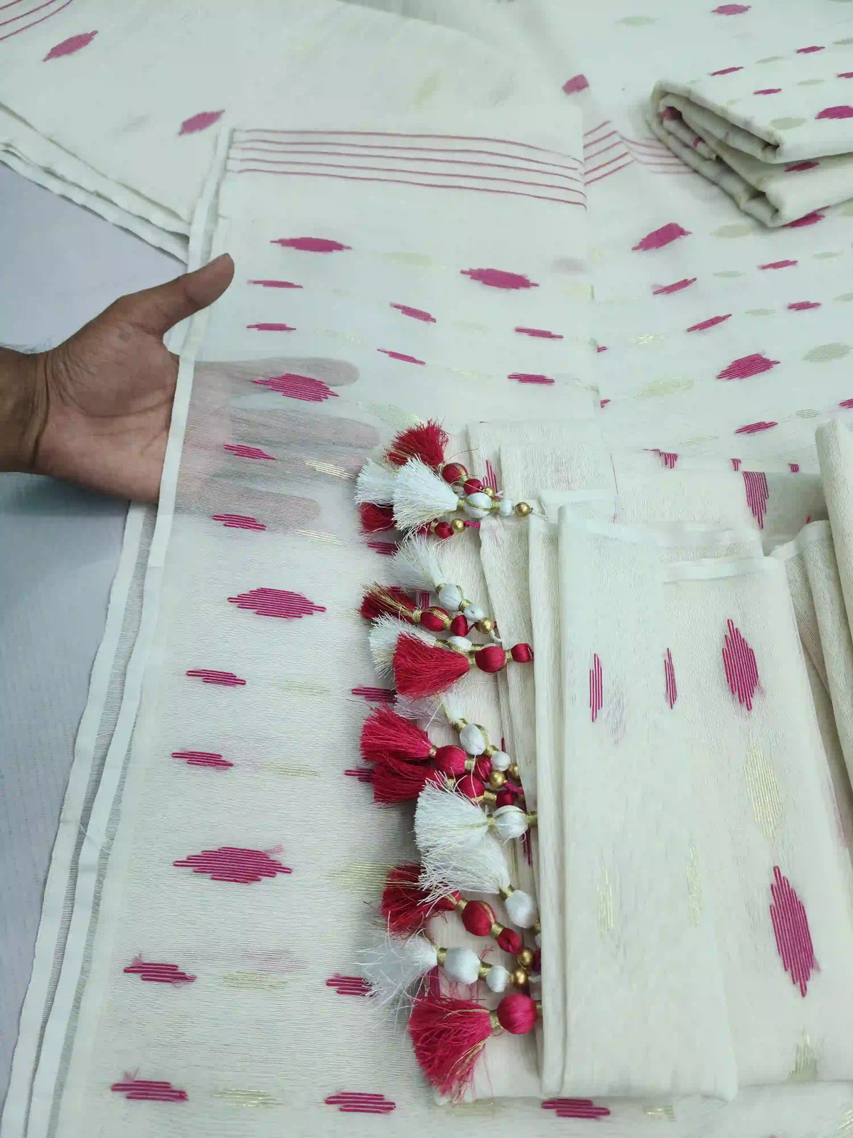 White Pink Jamdani With Tarcel